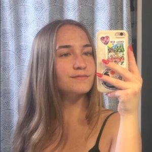 Meet your Posher, Olivia